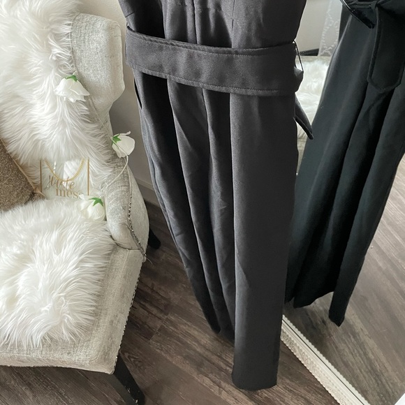 Banana Republic Sleeveless Black Jumpsuit Size 00 - Picture 5 of 7